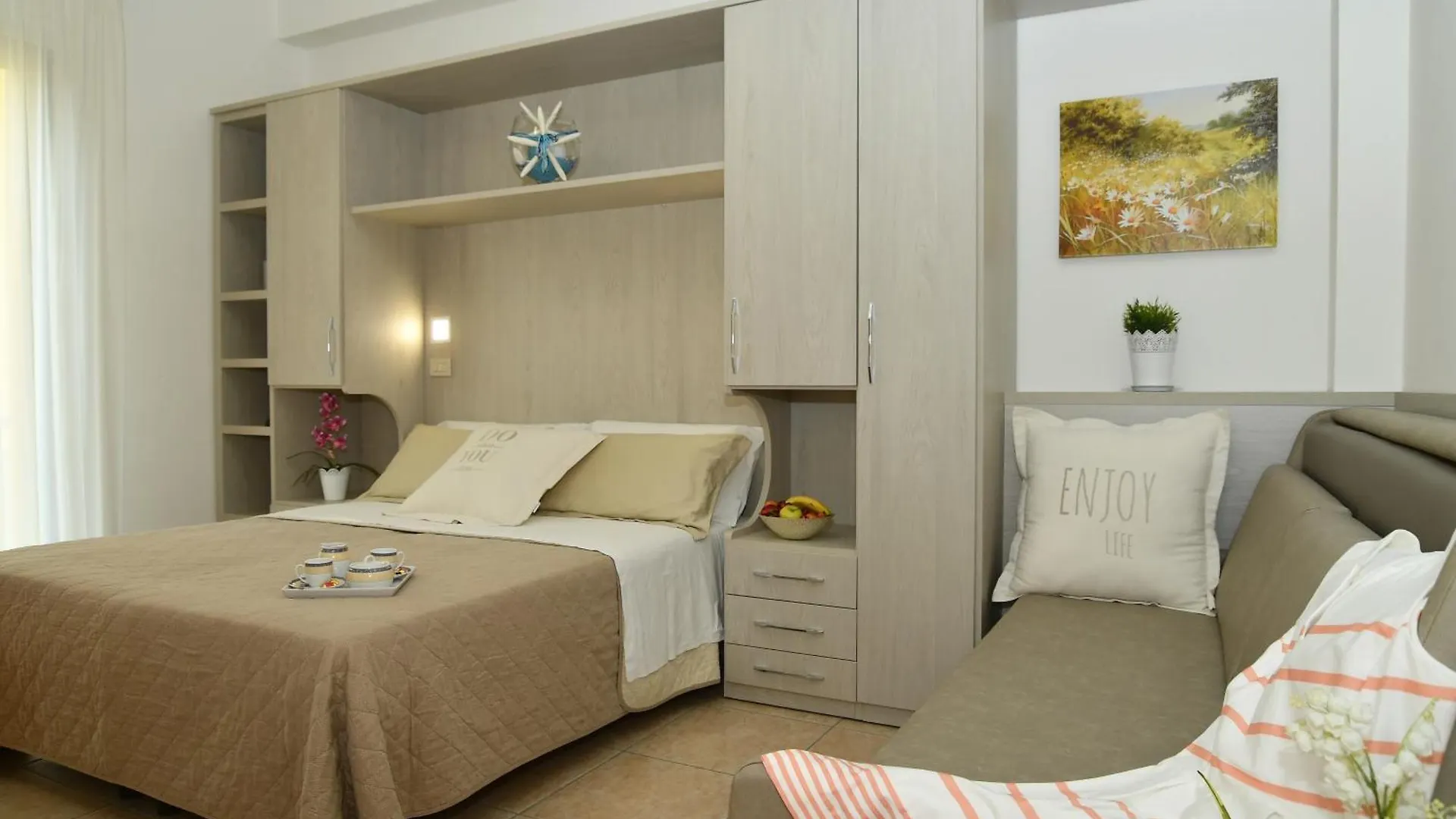 Hotel Vienna 米萨诺阿德里亚蒂科 3*,  意大利